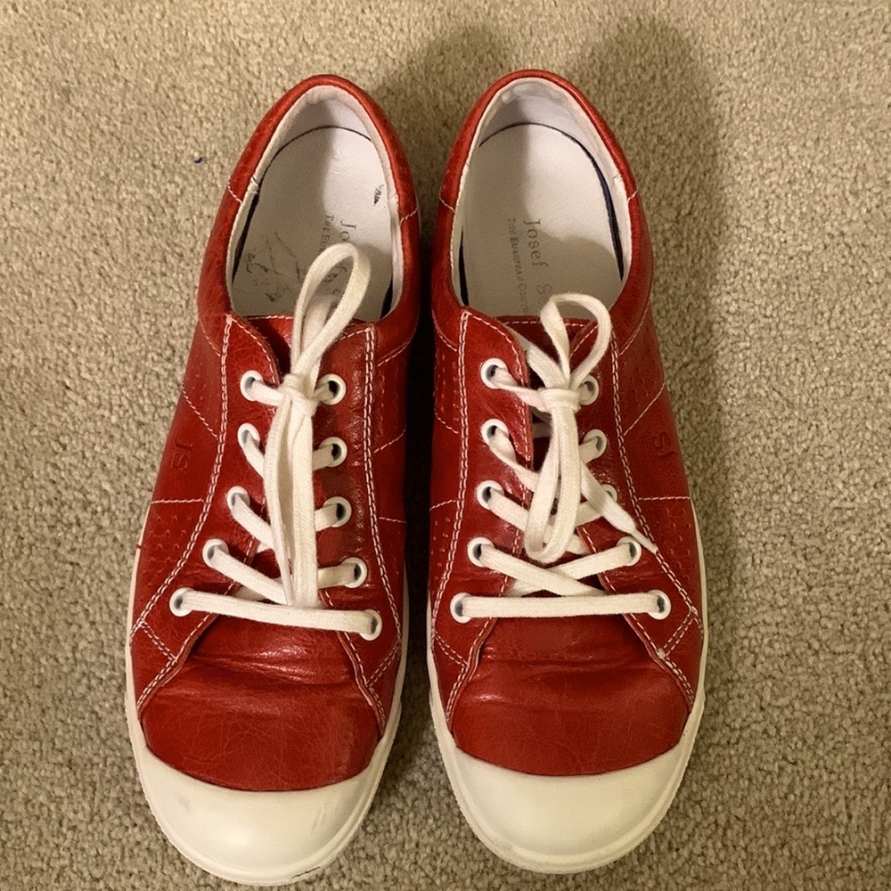 Joseph Seibel ladies shoes.Red/white 7.5 leather.